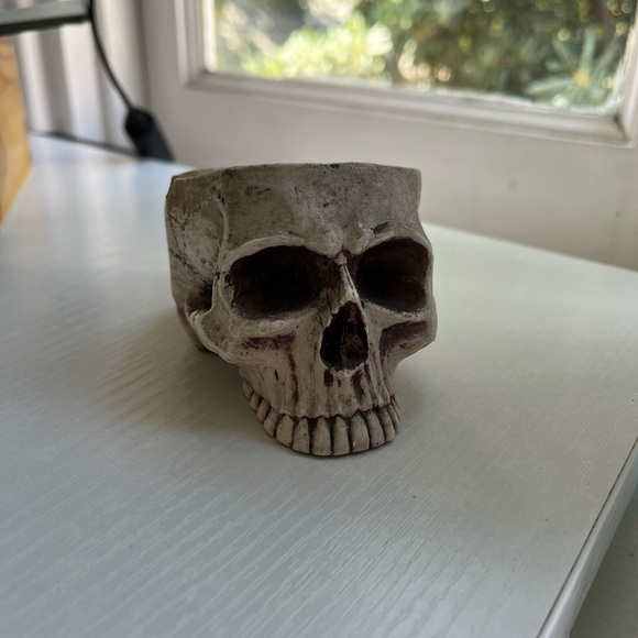 SKULL ASH TRAY - Picture 1 of 4